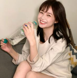 小姨牙牙