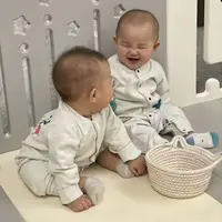 左右（双胞胎）