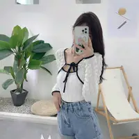 一只蓝罐子