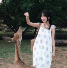 桃绿绿
