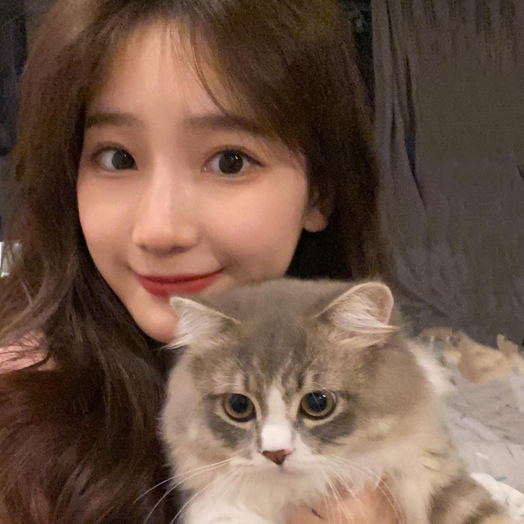 李李LiLi
